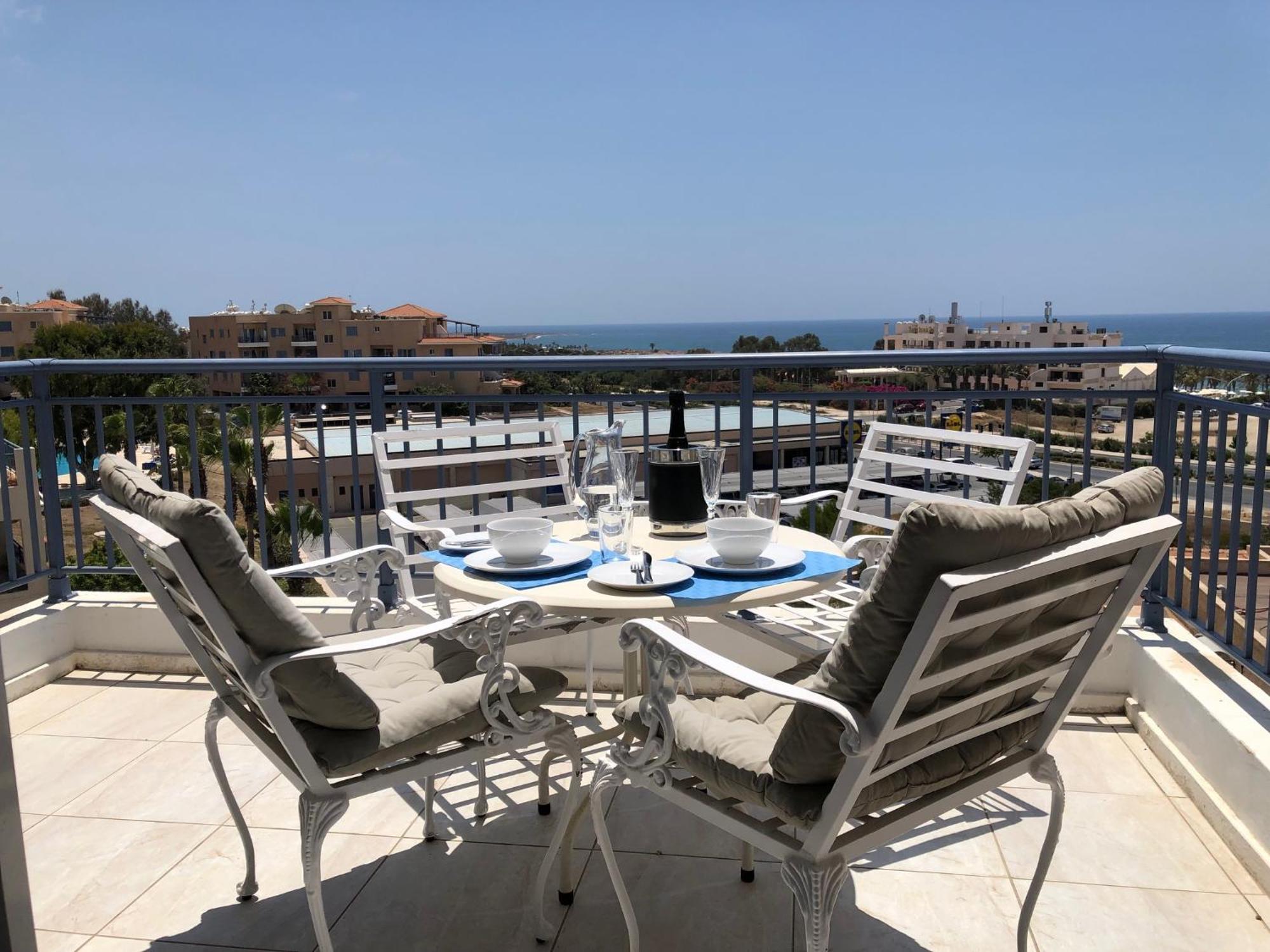 Kings Palace - Modern Penthouse With Incredible Sea Views Paphos 外观 照片
