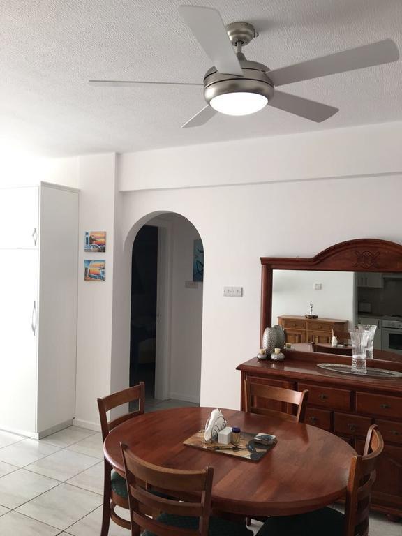 Kings Palace - Modern Penthouse With Incredible Sea Views Paphos 外观 照片